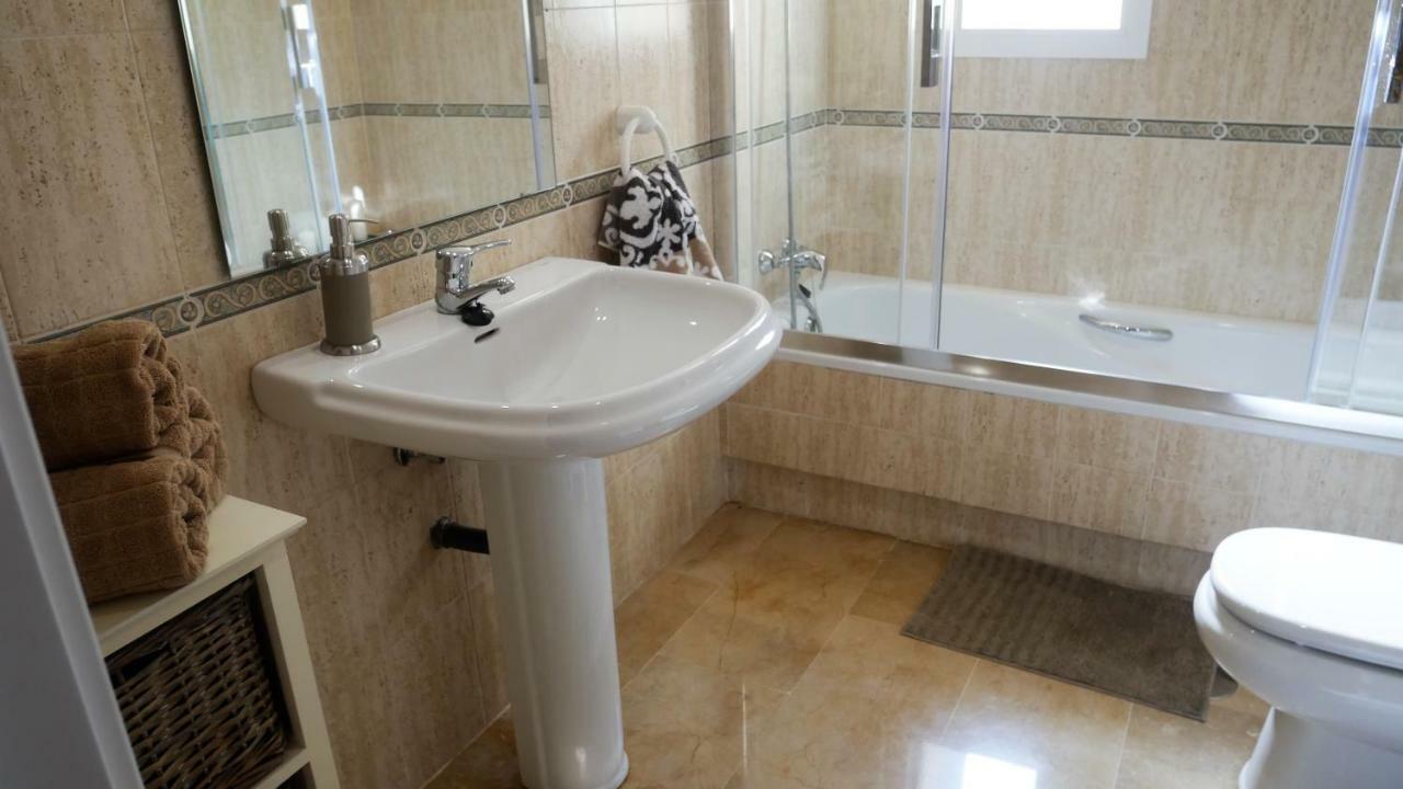 Appartement Hillside Suite ミハス エクステリア 写真