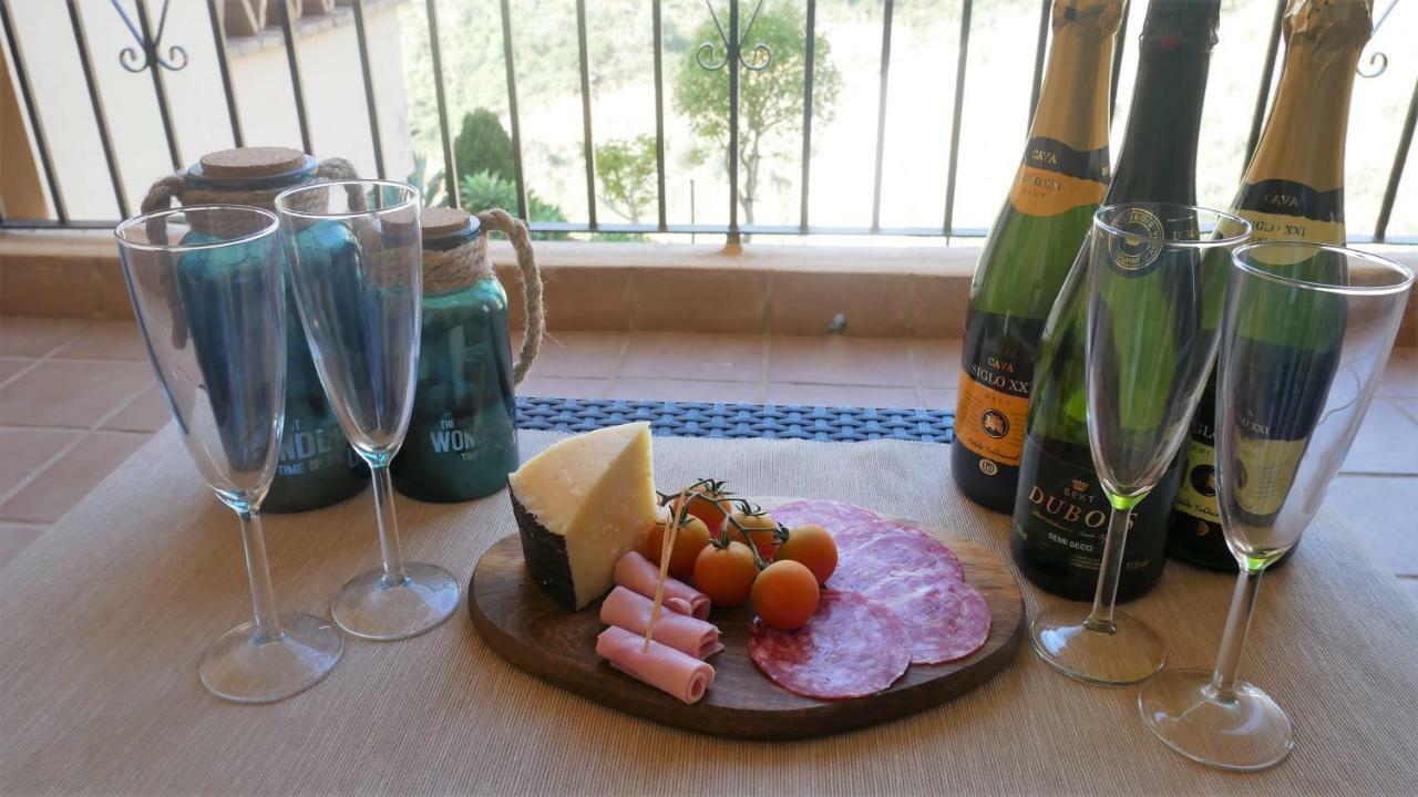 Appartement Hillside Suite ミハス エクステリア 写真