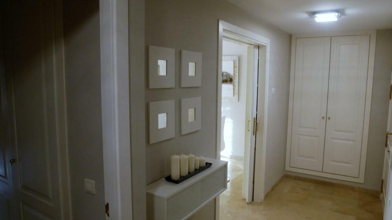 Appartement Hillside Suite ミハス エクステリア 写真